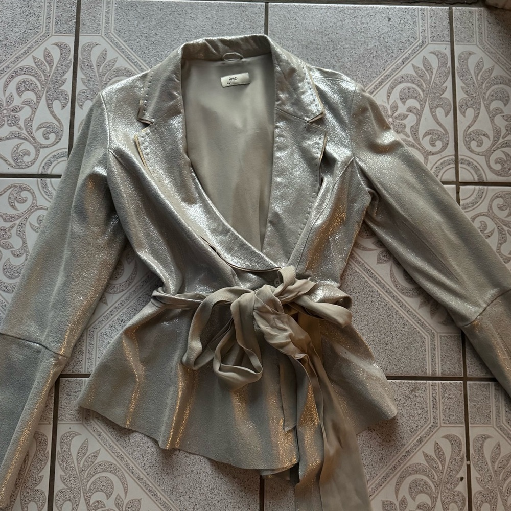 Silver leather metallic long sleeve blazer